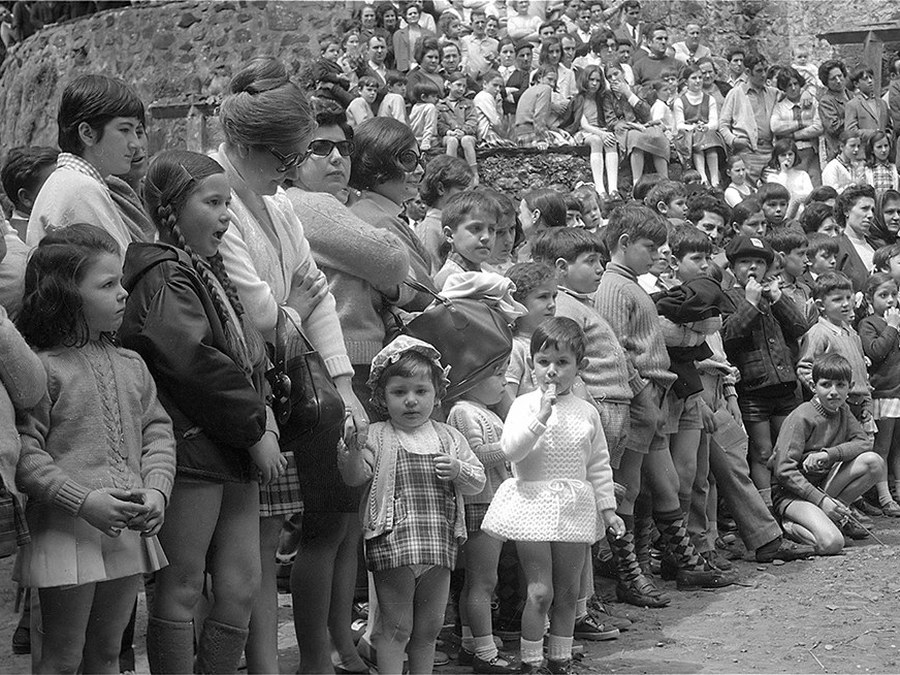 A partir del martes se exponen las fotografías de la década del 60 de Eli Lakuesta en la sala de exposiciones