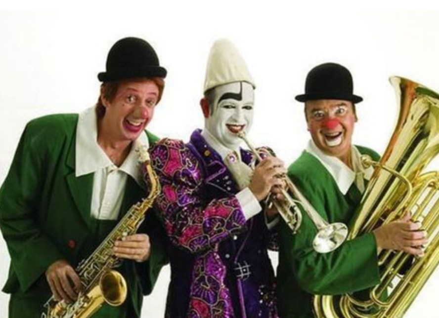 Actuación de "Gari, Montxo y Joselontxo" Actuación de "Gari, Montxo y Joselontxo"