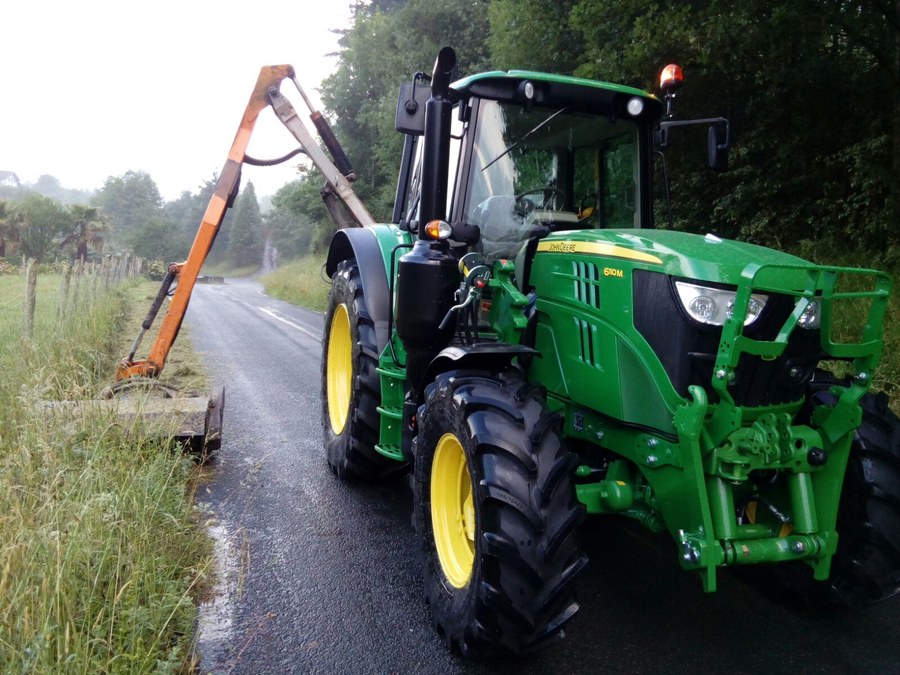 Adquisición de un nuevo tractor