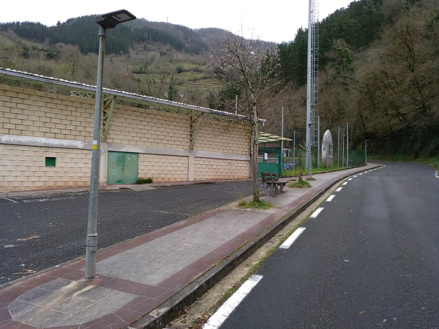 Alumbrado exterior del campo de fútbol