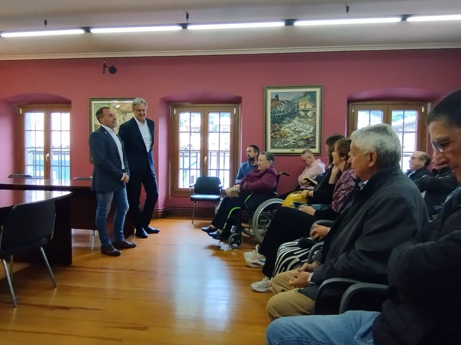 Caluroso homenaje al vecino y científico Pedro Larrañaga este mediodía