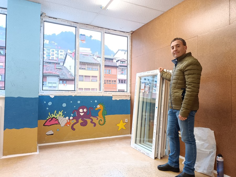 Cambio de ventanas en las instalaciones culturales