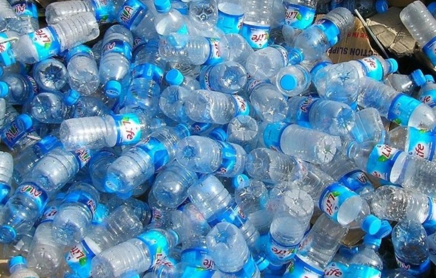 Campaña para reducir el uso del plástico Campaña para reducir el uso del plástico