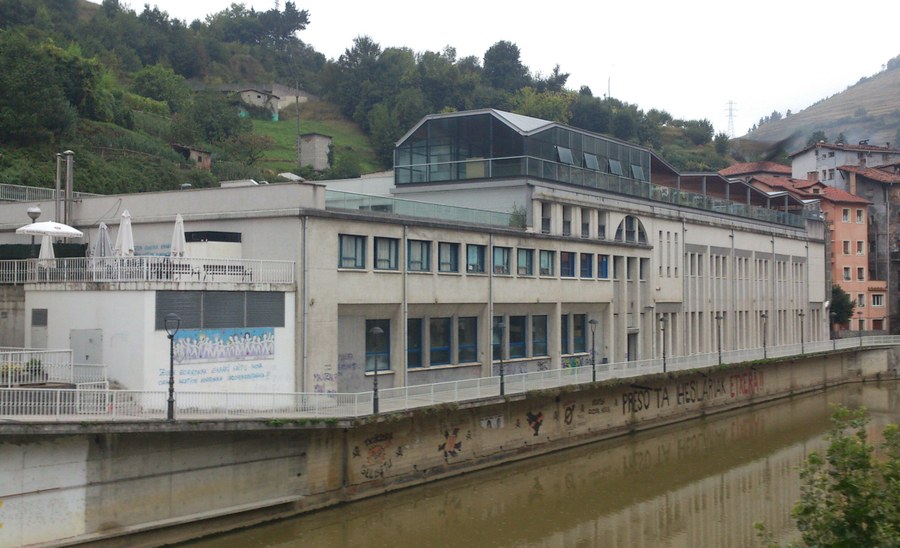 Cobro de los abonos del polideportivo