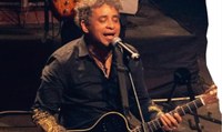 Concierto del cantautor cubano Polito Ibañez