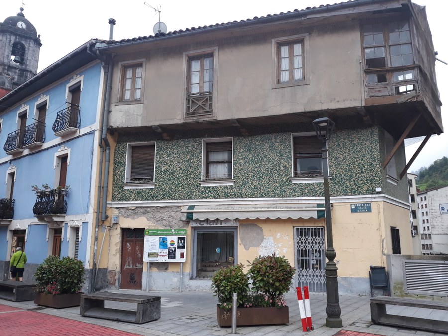 Demolición del edificio de Santa Ana, 2