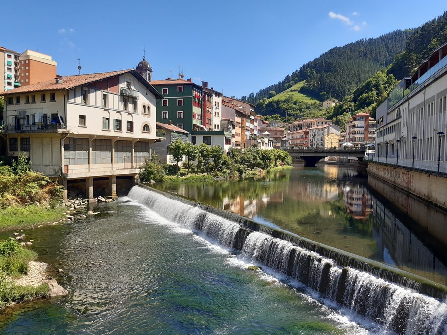 En el marco del Plan Integral del paisaje fluvial de Soraluze, se ha organizado un paseo didáctico para toda la población este sábado, 25 de abril