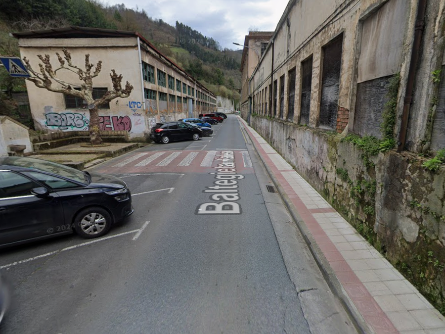 Este miércoles, 22 de abril, comenzarán las obras para cambiar de lado los aparcamientos de SAPA