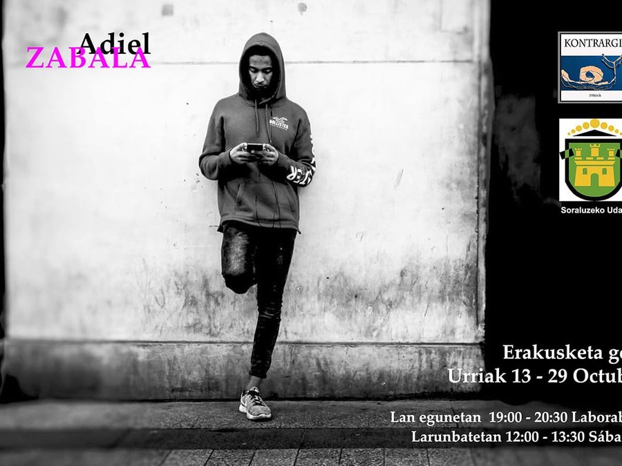 Inauguración de la exposición de fotografías del zestoarra Adiel Zabala hoy (13 de octubre)