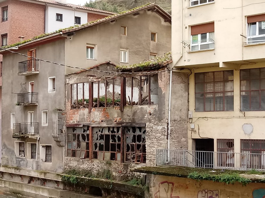 Inicio de las obras de demolición Inicio de las obras de demolición