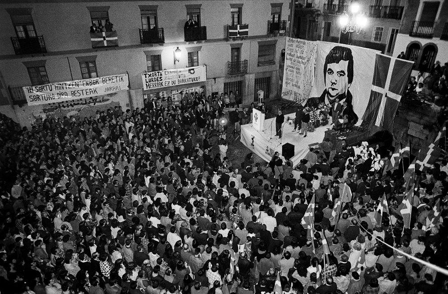 Exposición fotográfica 'Fragmentos de nuestra historia', dentro de las jornadas de Convivencia y Memoria