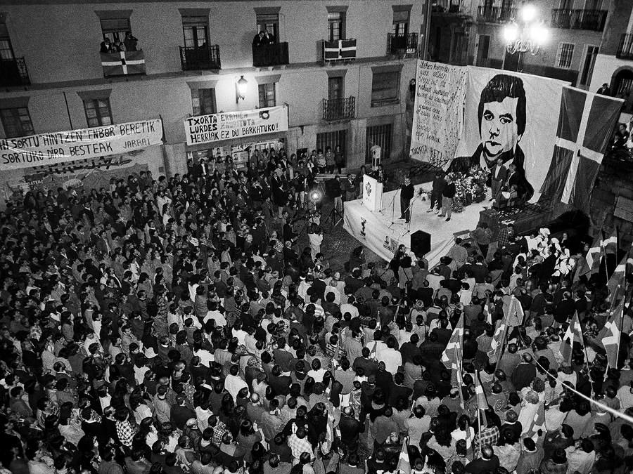 Exposición fotográfica 'Fragmentos de nuestra historia', dentro de las jornadas de Convivencia y Memoria