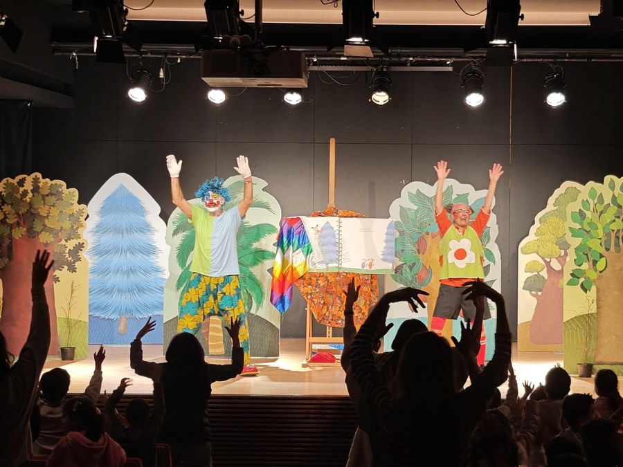 Las entradas para el espectáculo "Amazonia gara" de los payasos Porrotx eta Marimotots ya están a la venta, también online