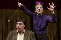 Las entradas para las obras "Madam B" y "Margarita Molotov" ya están a la venta online y en la biblioteca municipal