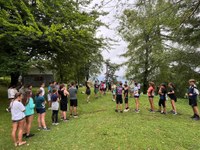 Los y las más jóvenes de la localidad están disfrutando de las actividades de verano: los y las soraluzetarras de 12-16 años han estado en colonias y los niños y niñas acaban de empezar sus colonias abiertas