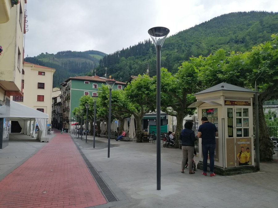 Nuevas farolas para la Plaza Vieja