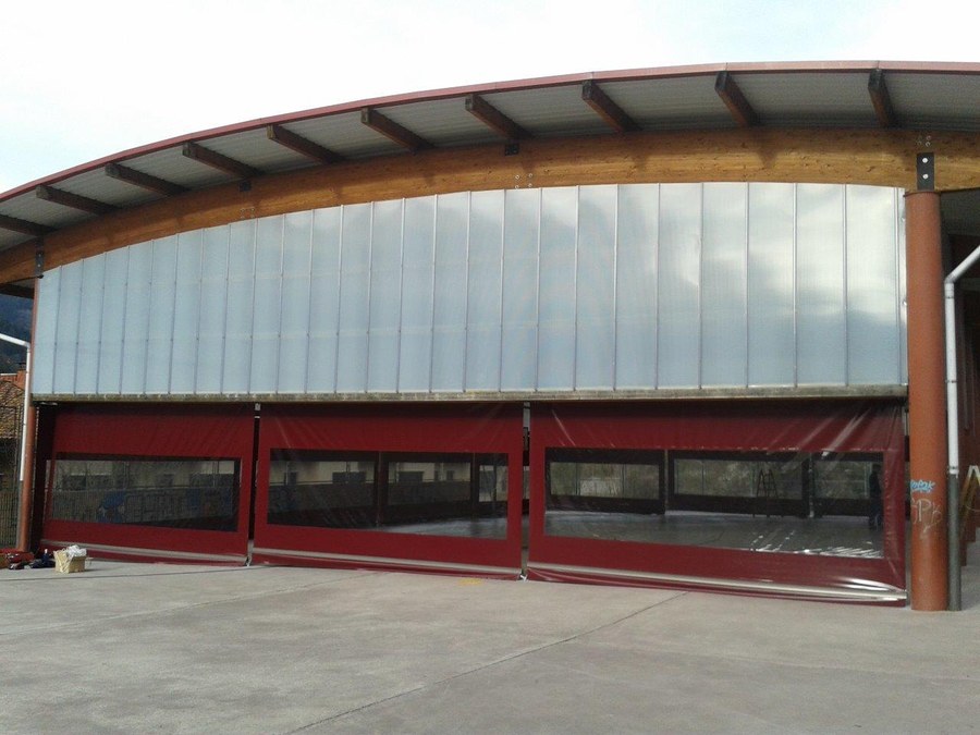 Trabajos de mejora de la cubierta del patio del colegio Trabajos de mejora de la cubierta del patio del colegio