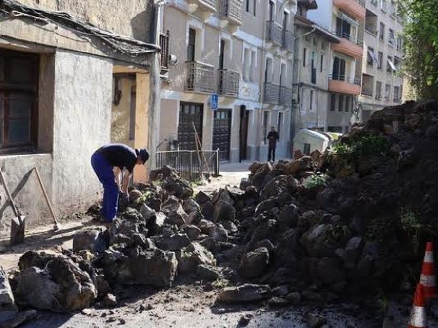 Última hora del desprendimiento de la calle Atxuri.