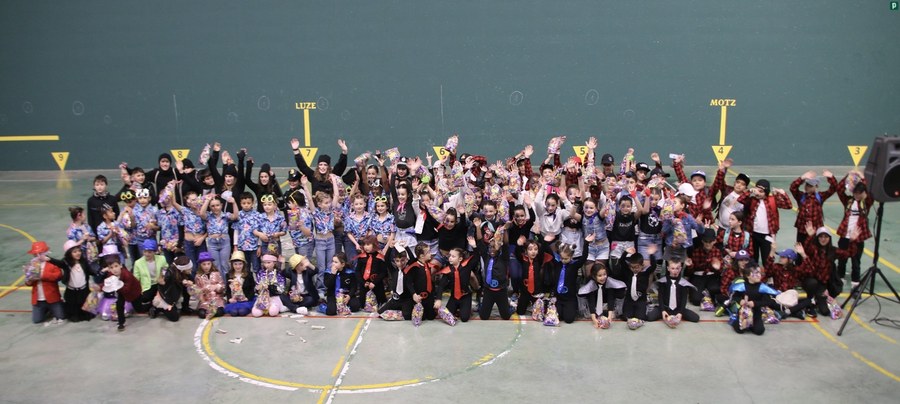 Aratosteetako umeen dantza erakustaldian parte hartze handia izango da