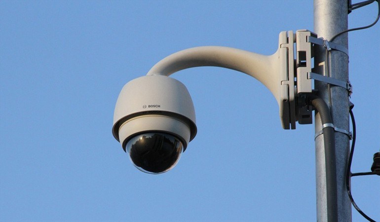 Bideozaintza kameren instalazioa Bideozaintza kameren instalazioa