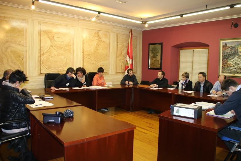 Hirigintza planarekiko adostasun osoa udalbatzarreko bozketan Hirigintza planarekiko adostasun osoa udalbatzarreko bozketan