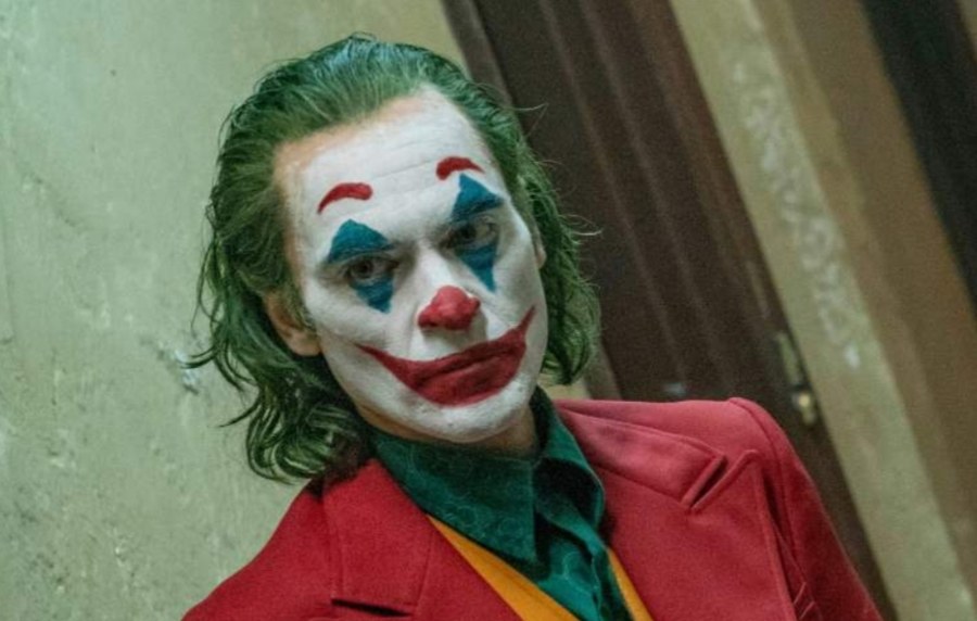 "Joker" pelikularen proiekzioa "Joker" pelikularen proiekzioa