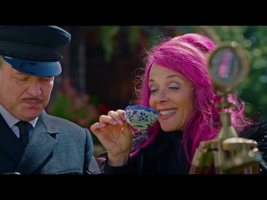"Lau ahizpa magikoak" filmaren proiekzioa