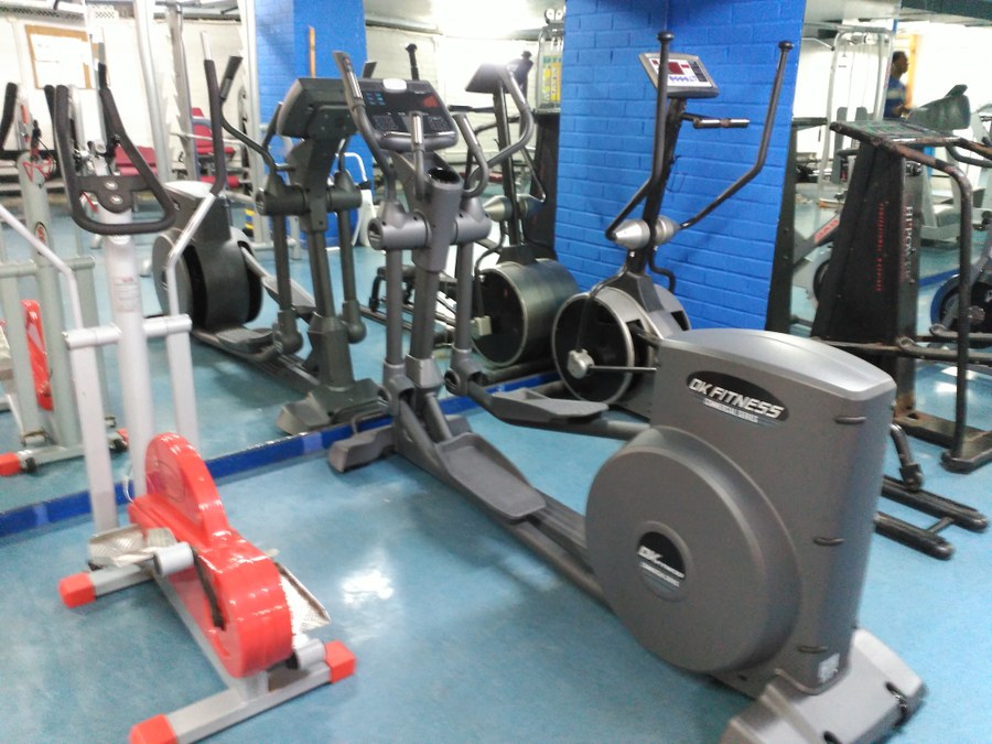 Makina berriak kiroldegiko gimnasioan Makina berriak kiroldegiko gimnasioan