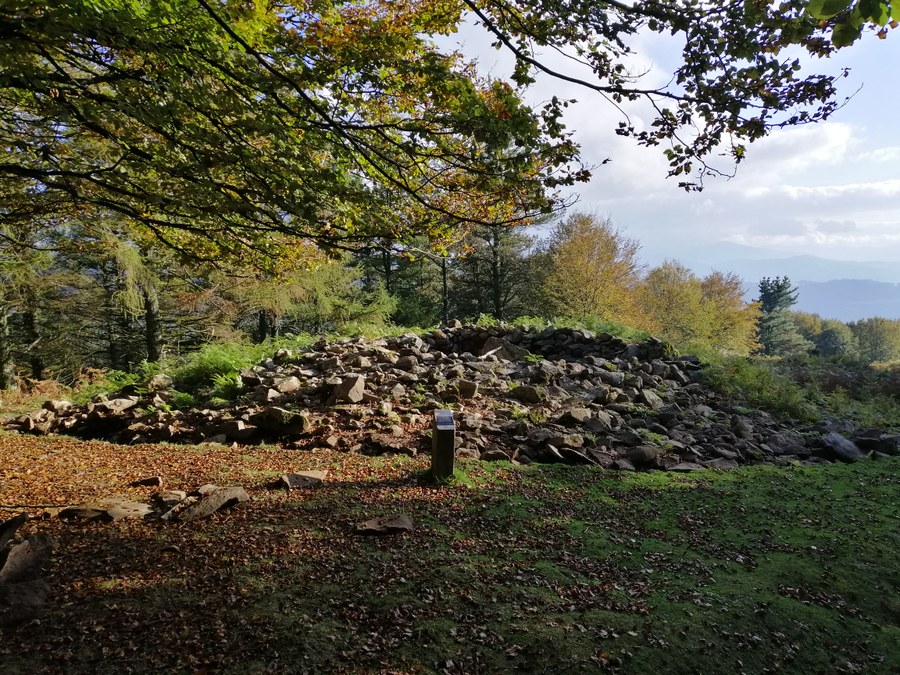 Indusketak Dolmenen Ibilbidean Indusketak Dolmenen Ibilbidean