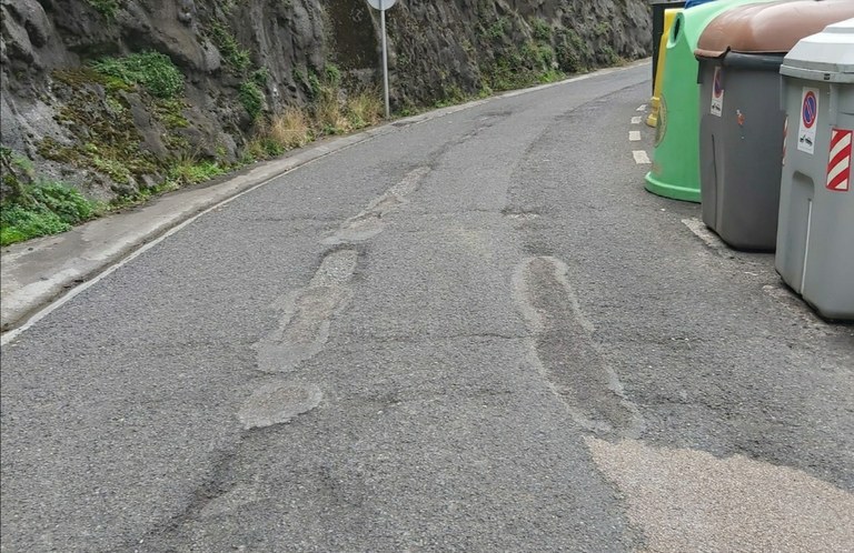 Arraikua kalea trafikoari itxita Arraikua kalea trafikoari itxita