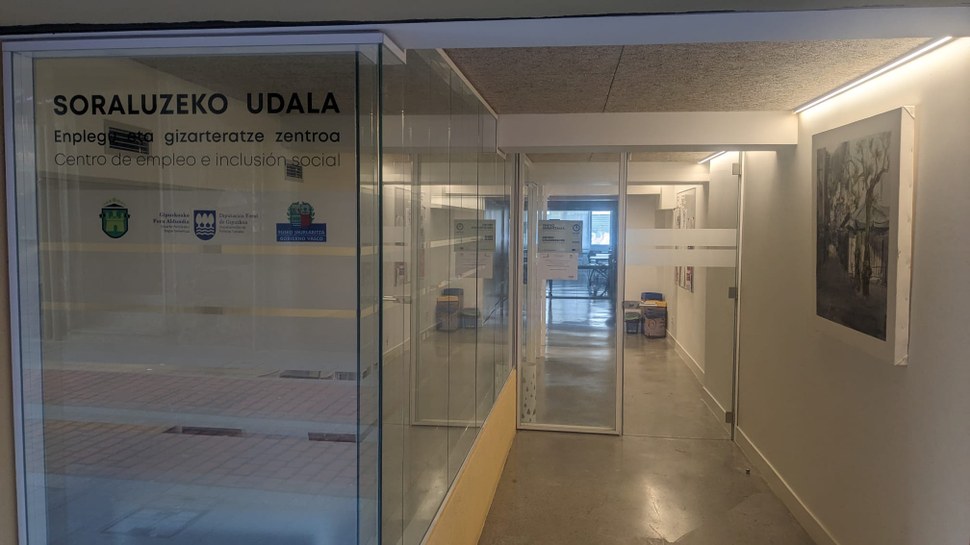 Eraikinak birgaitzeko languntzen kontsulta partikularren bulegoa zabalik dagoeneko.